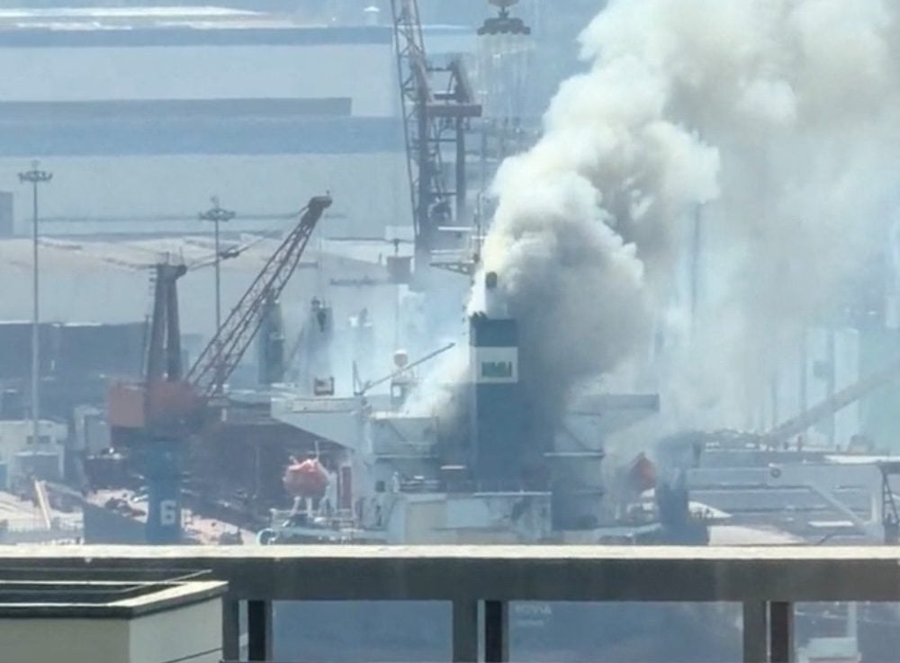 Shipyard Fire Kills 25 Aboard Bulk Carrier in China