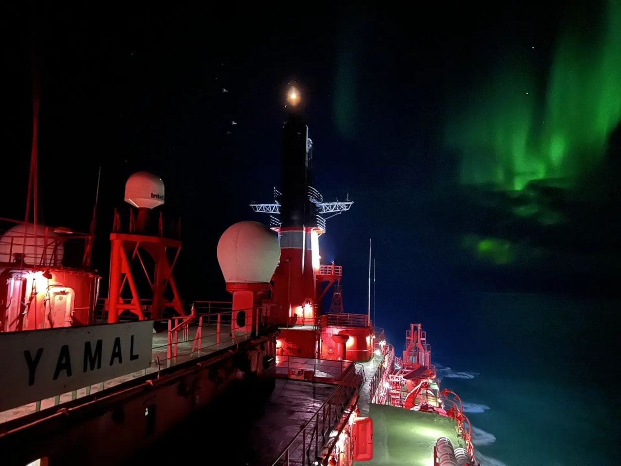 Russia To Begin Year-Round Arctic Northern Sea Route Shipping in Early 2027